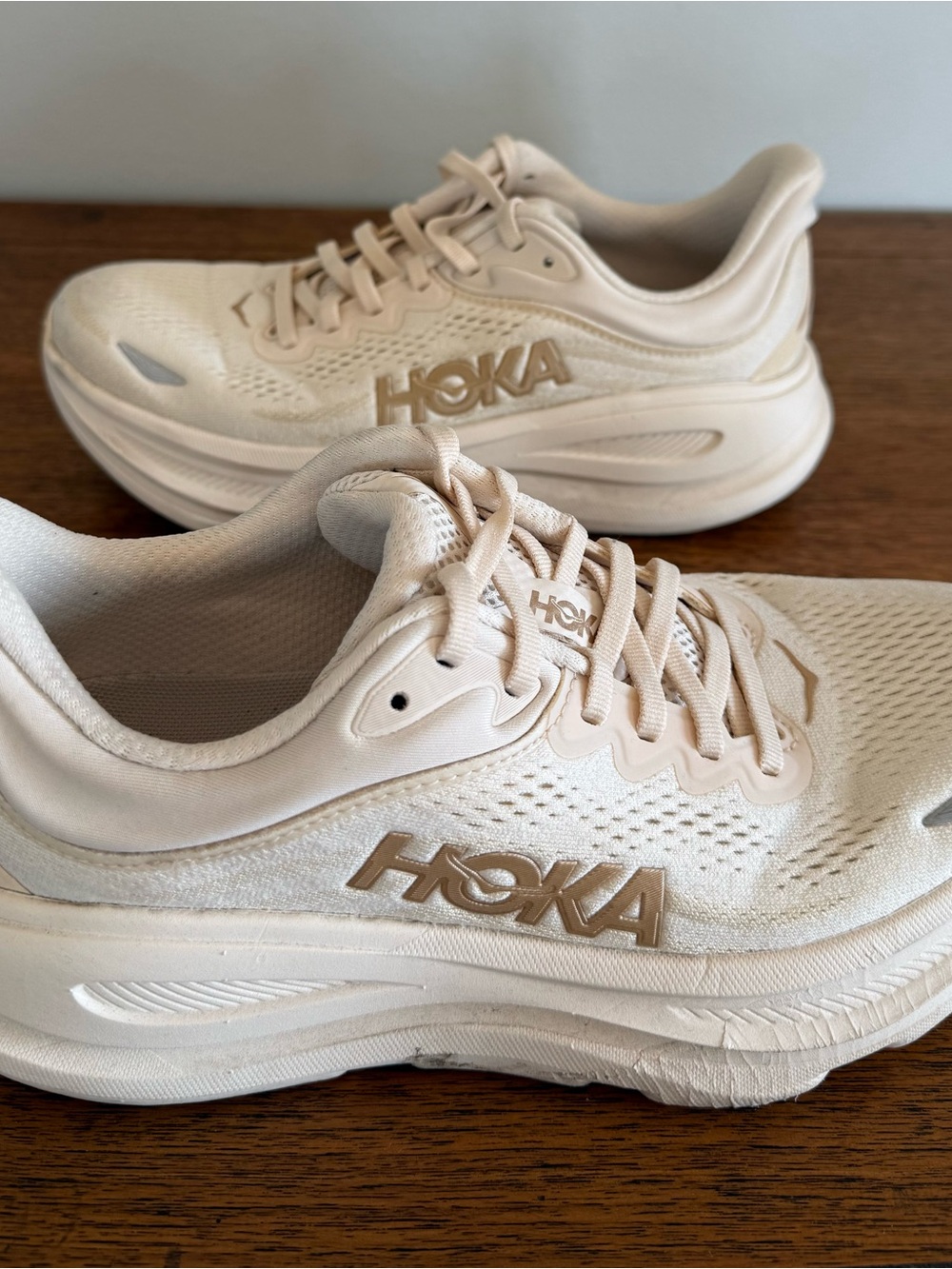 Hoka One One Bondi 9 Running Shoe 7B Vanilla Birch